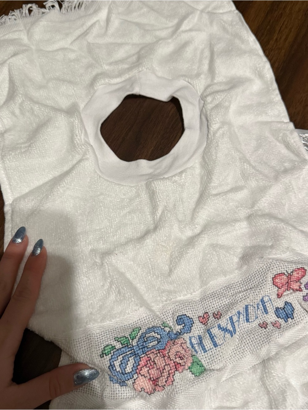 Alexandra bib - Picture 3 of 3